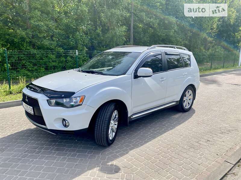2010 mitsubishi outlander