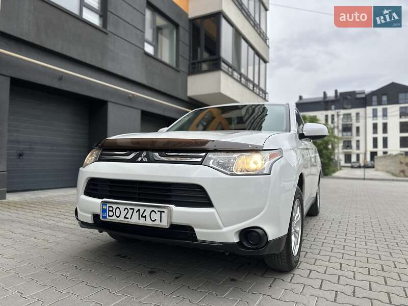 2013 mitsubishi outlander