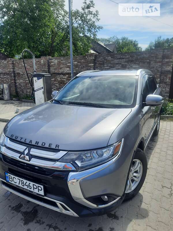 2018 mitsubishi outlander