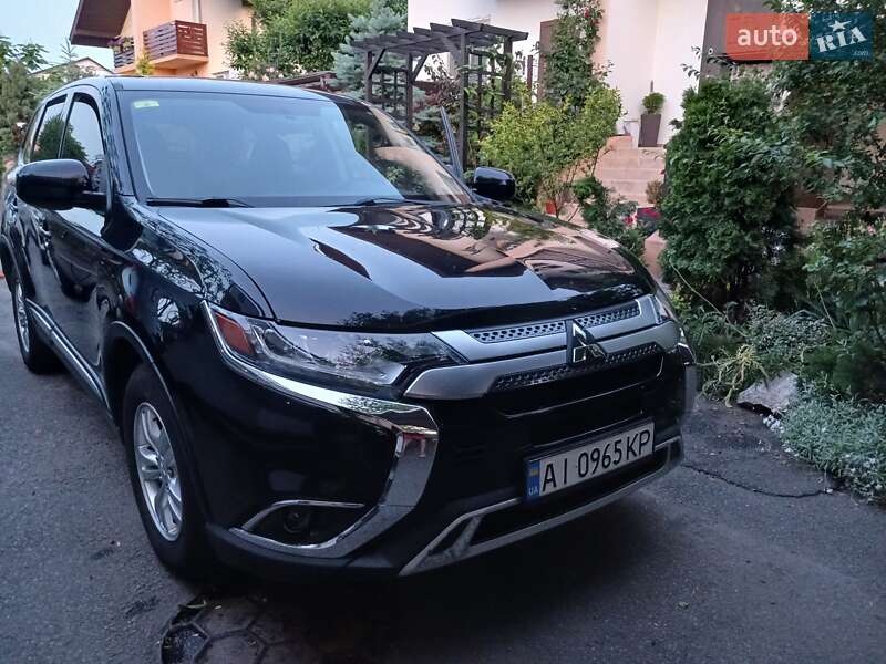 2019 mitsubishi outlander