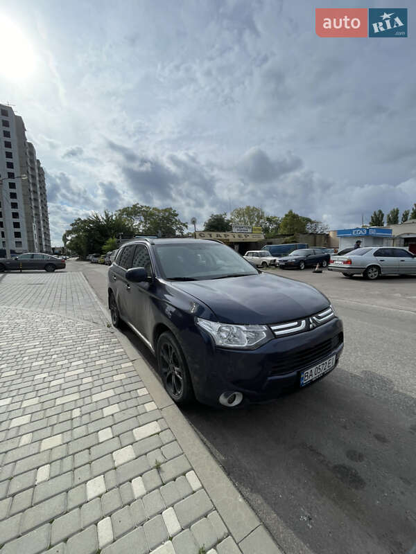 2013 mitsubishi outlander