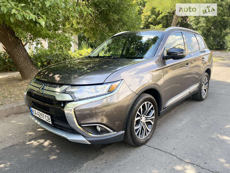 2016 mitsubishi outlander