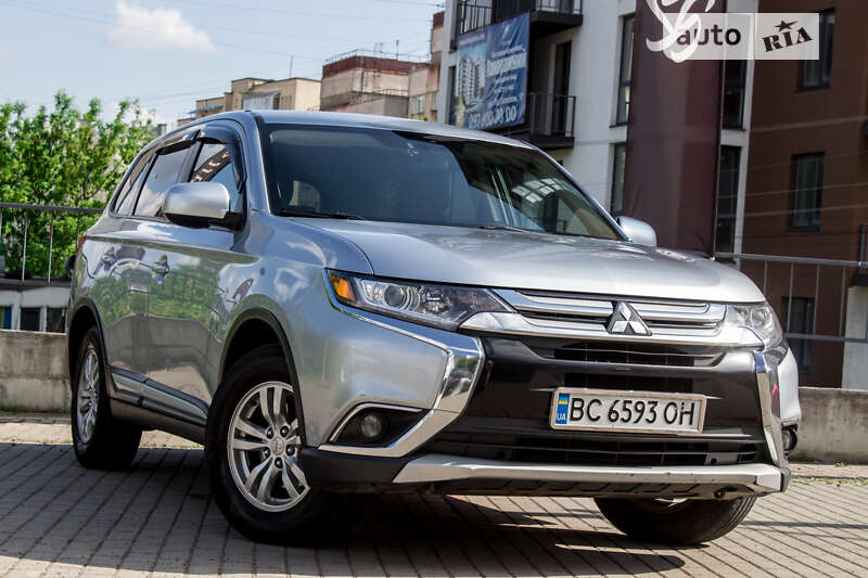 2015 mitsubishi outlander