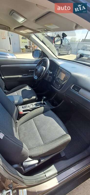 2015 mitsubishi outlander