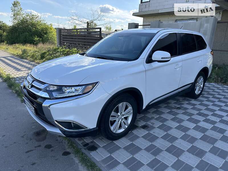 2015 mitsubishi outlander