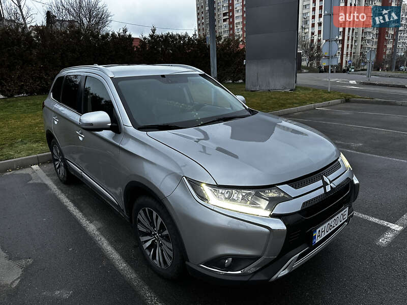 2019 mitsubishi outlander