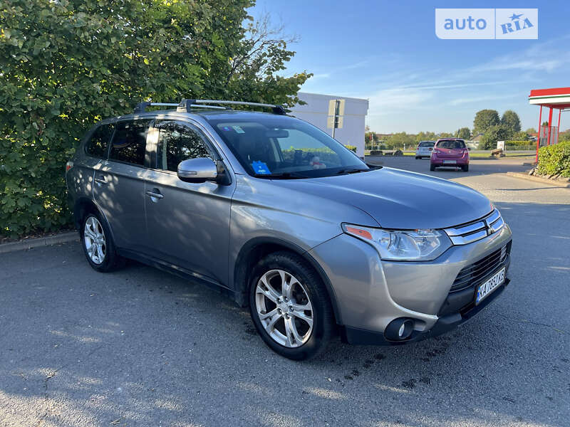 2014 mitsubishi outlander