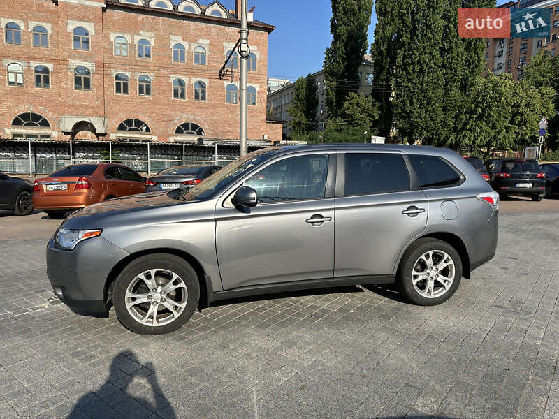 2013 mitsubishi outlander