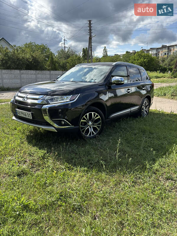 2017 MITSUBISHI Outlander