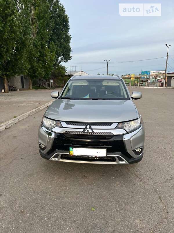 2018 mitsubishi outlander