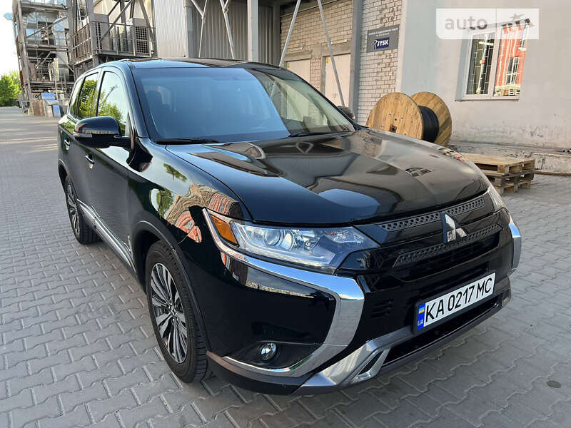 2019 mitsubishi outlander