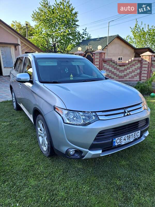 2014 mitsubishi outlander