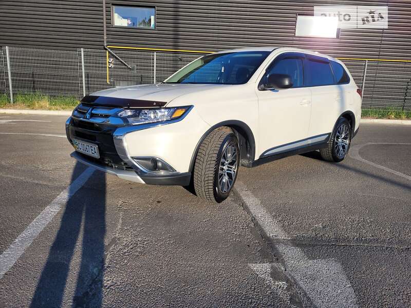 2018 mitsubishi outlander