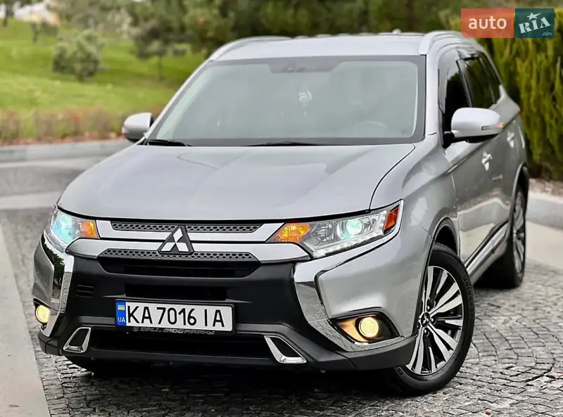 2019 mitsubishi outlander