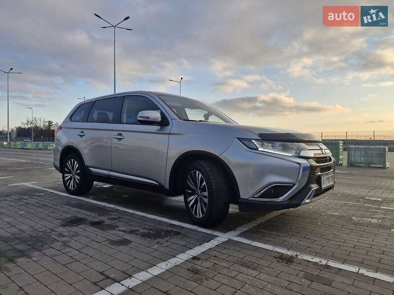 2019 mitsubishi outlander