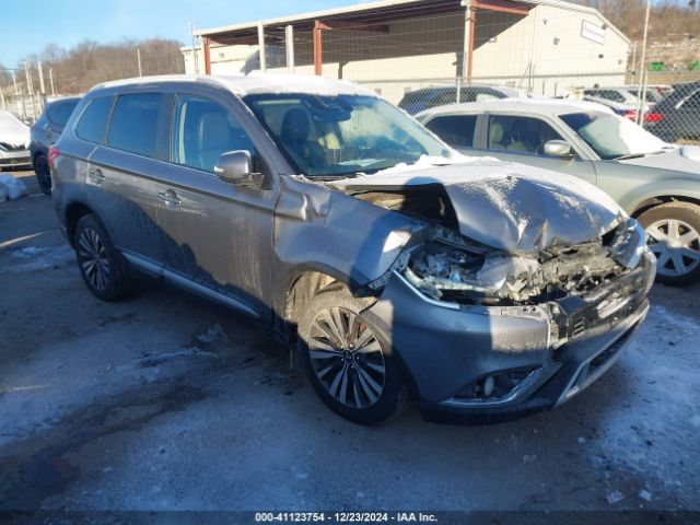 2020 MITSUBISHI Outlander
