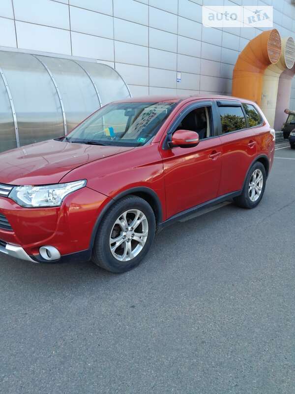 2014 mitsubishi outlander