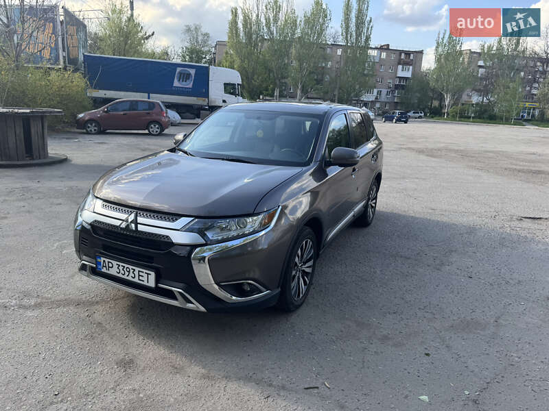 2019 mitsubishi outlander