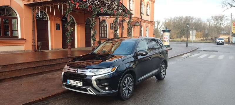 2019 mitsubishi outlander