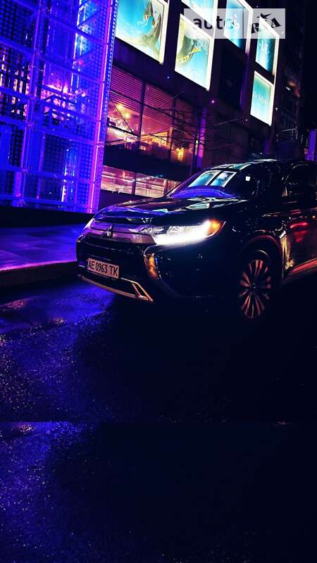 2020 mitsubishi outlander