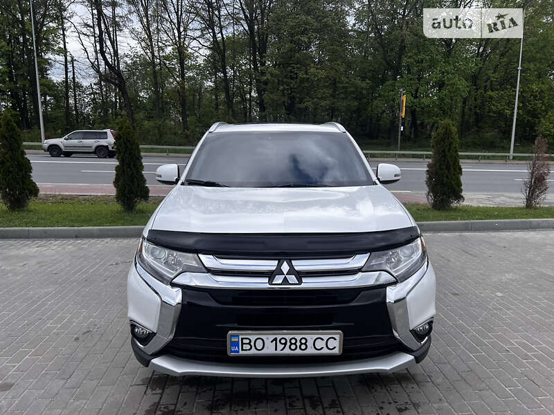 2016 mitsubishi outlander