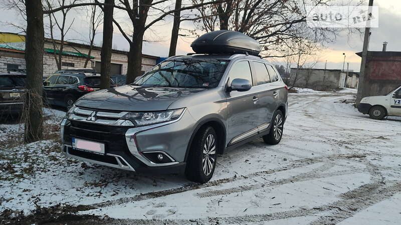 2020 mitsubishi outlander