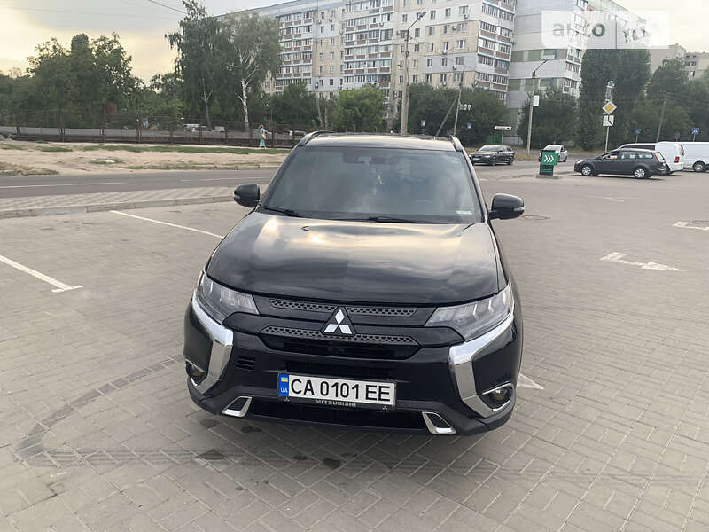 2020 mitsubishi outlander