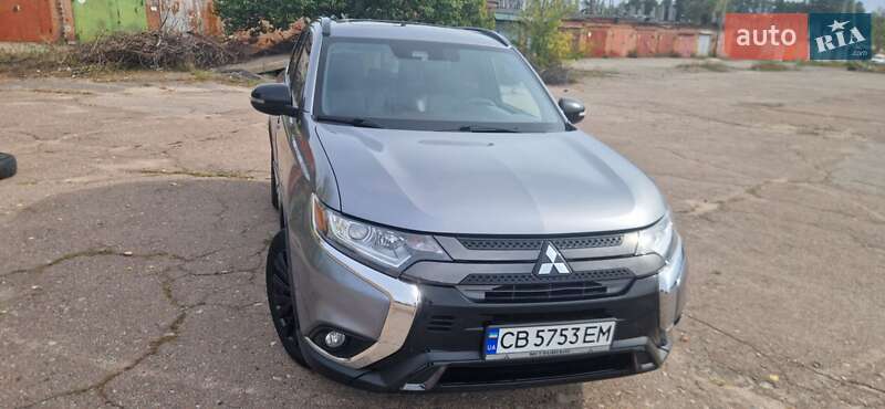 2020 mitsubishi outlander