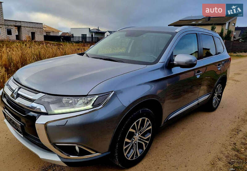 2016 mitsubishi outlander