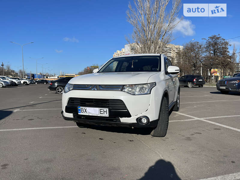 2015 MITSUBISHI Outlander
