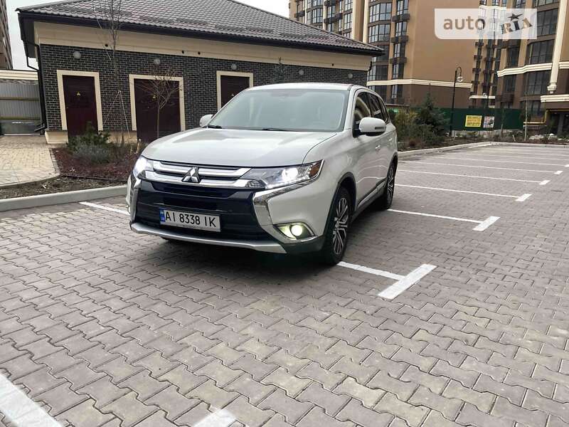 2016 mitsubishi outlander