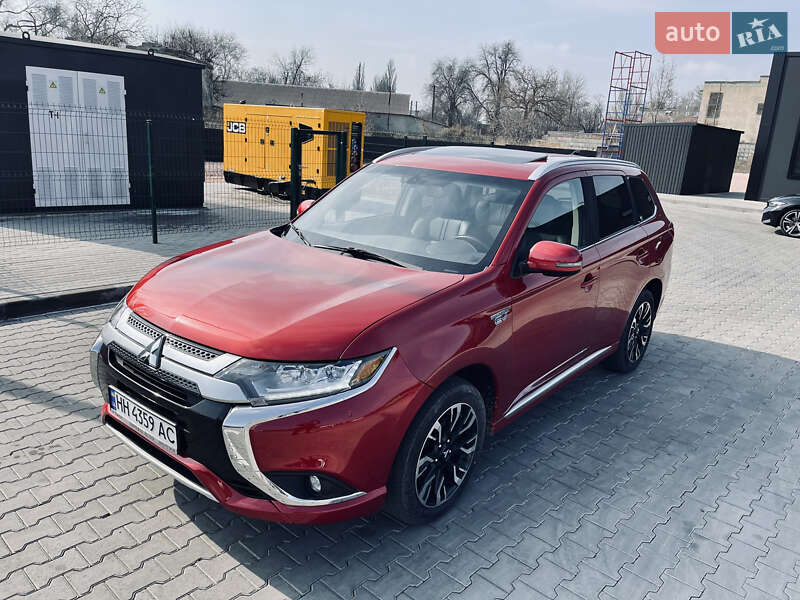2018 MITSUBISHI Outlander