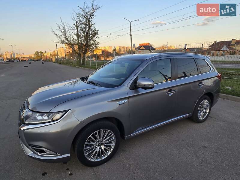 2021 mitsubishi outlander