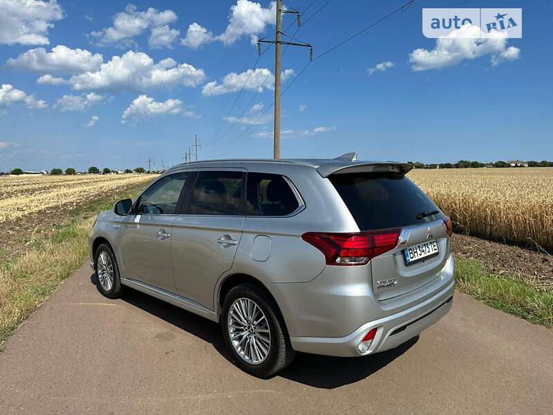2021 mitsubishi outlander