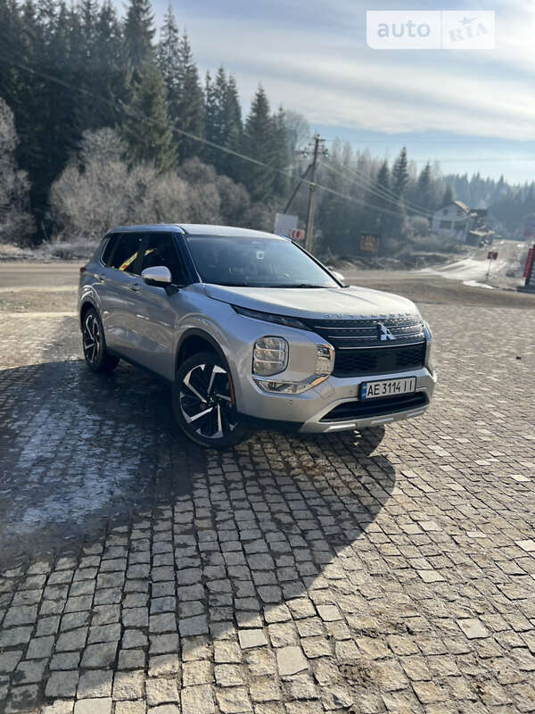 2022 mitsubishi outlander