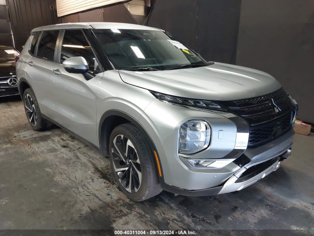 2022 mitsubishi outlander
