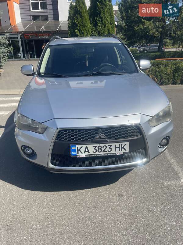 2013 mitsubishi outlander