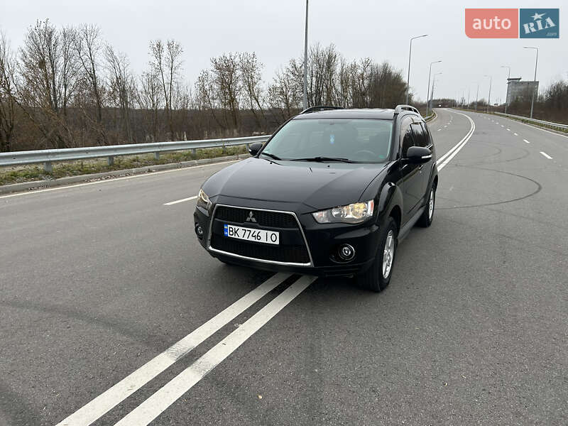 2010 mitsubishi outlander