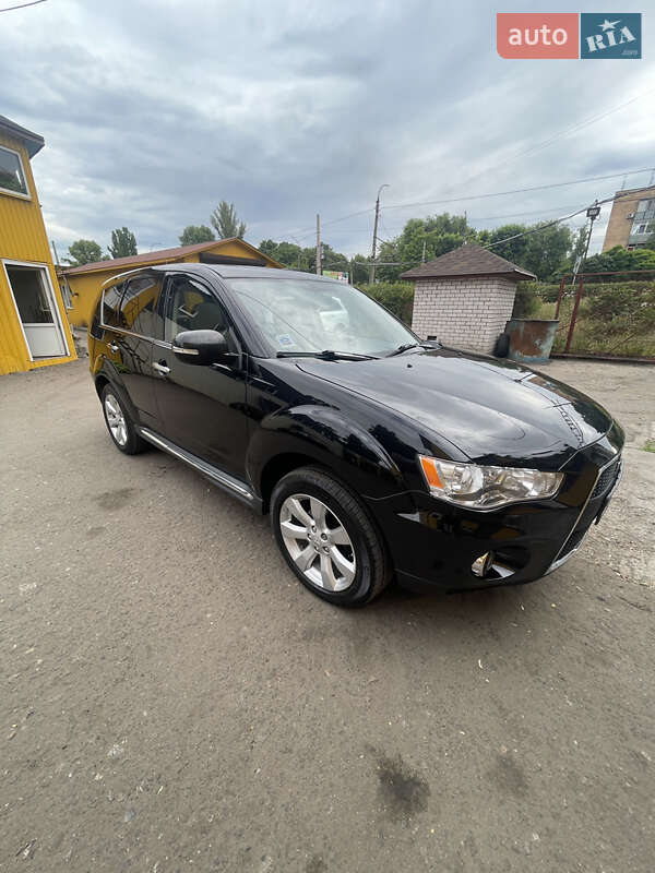 2011 MITSUBISHI Outlander