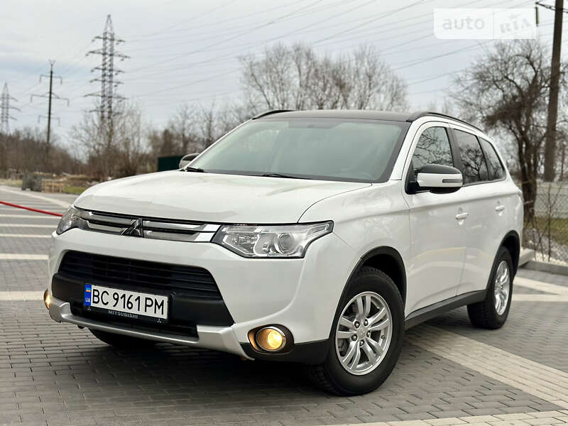 2014 mitsubishi outlander