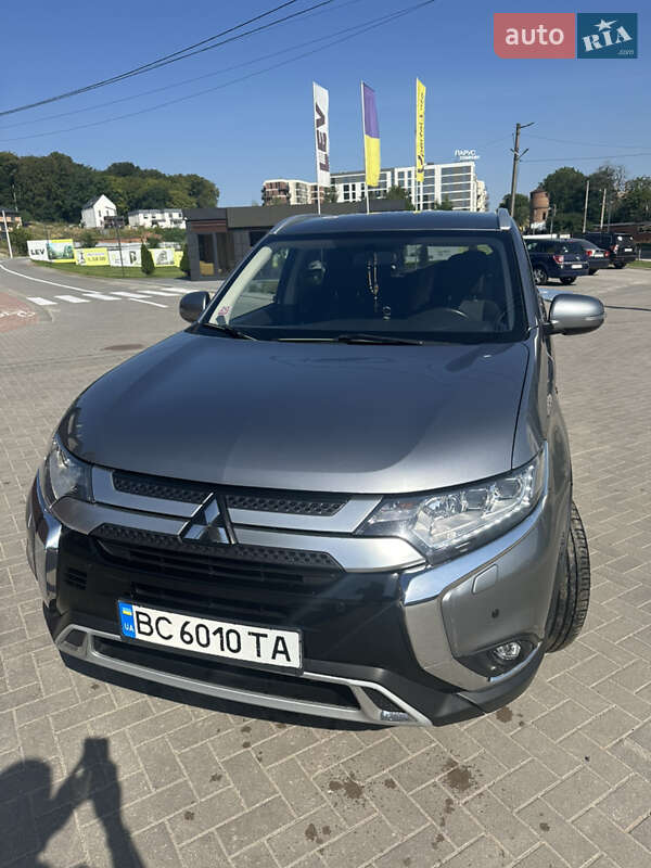 2018 mitsubishi outlander