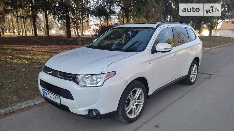 2014 mitsubishi outlander