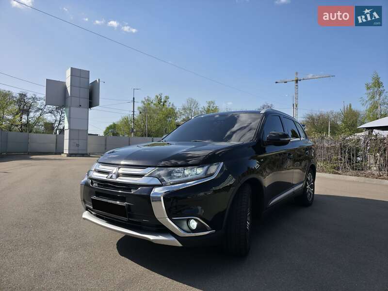 2016 MITSUBISHI Outlander