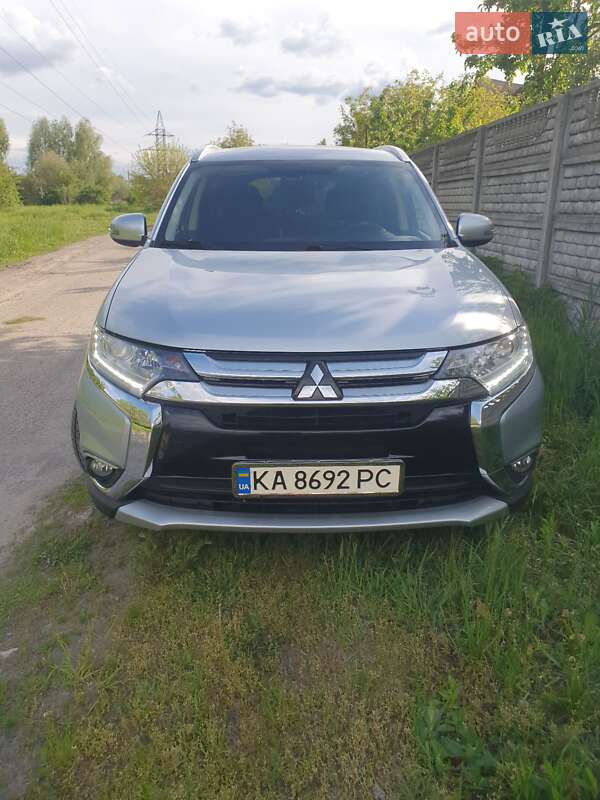 2017 MITSUBISHI Outlander