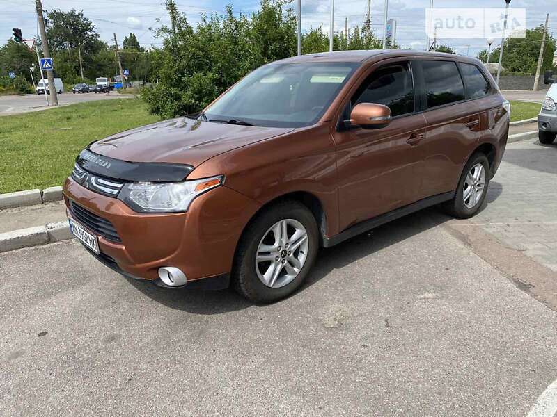 2013 mitsubishi outlander