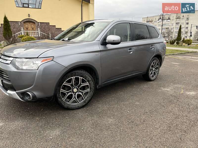 2014 mitsubishi outlander