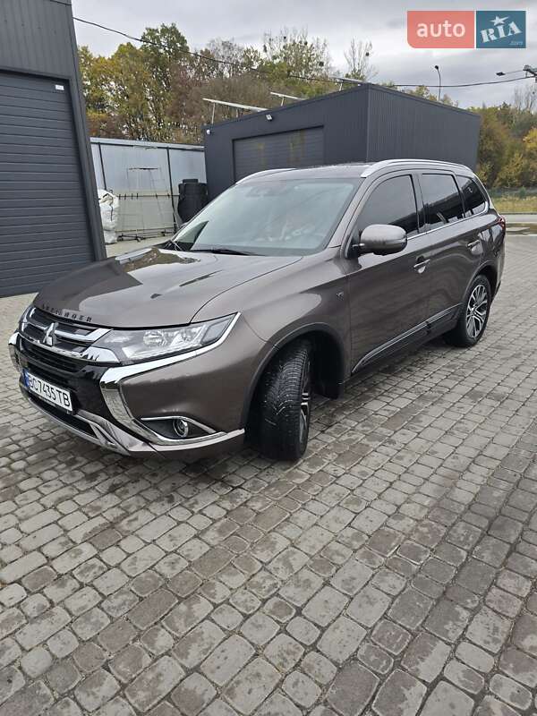 2018 mitsubishi outlander