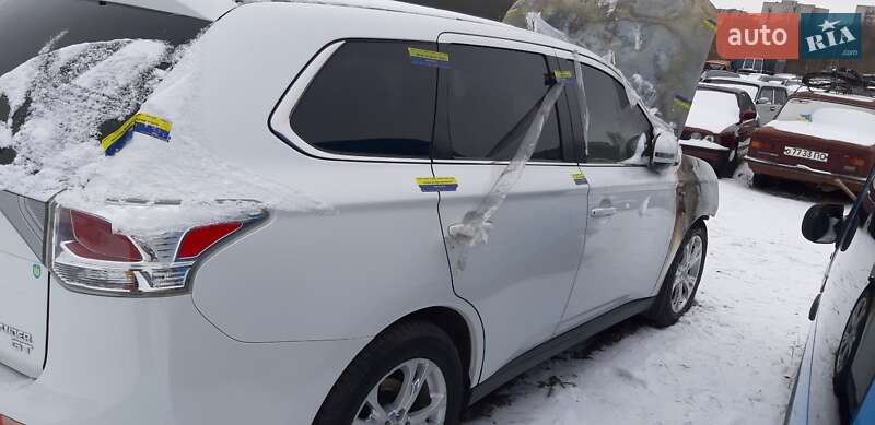 2013 mitsubishi outlander