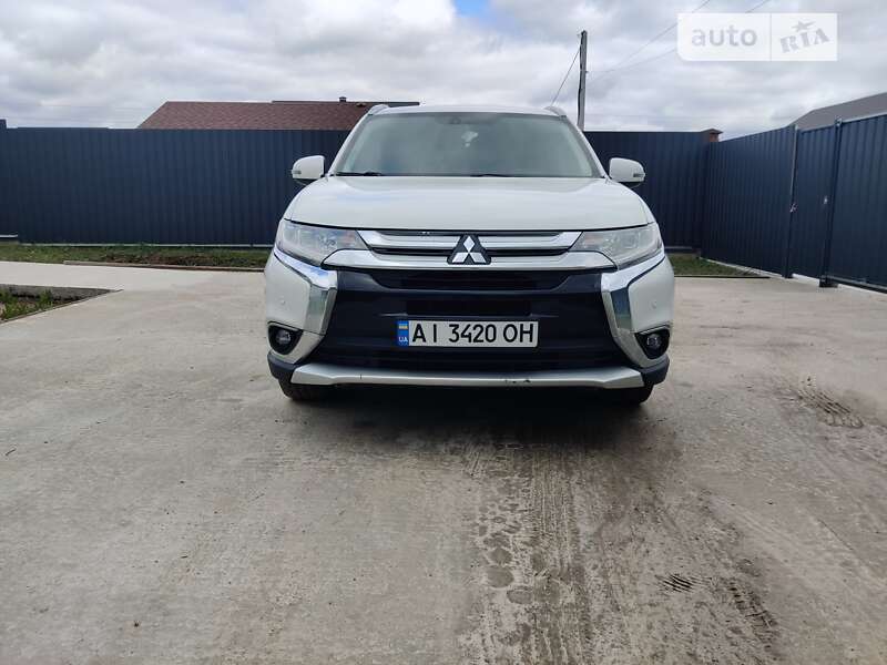 2015 mitsubishi outlander