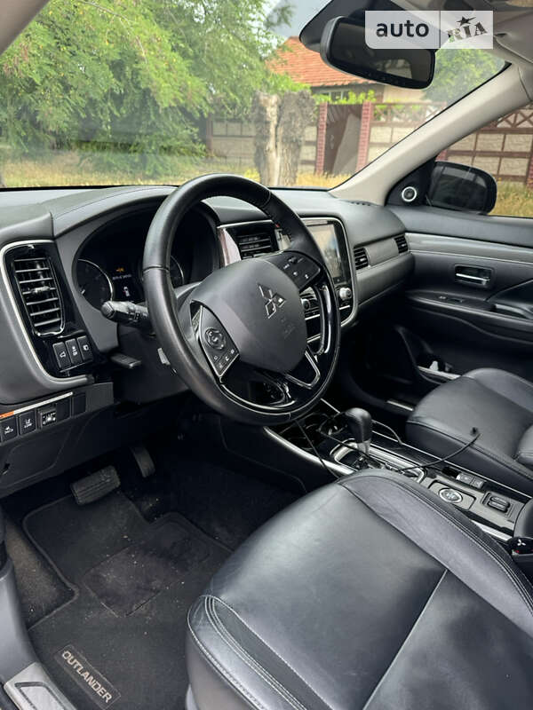 2019 mitsubishi outlander